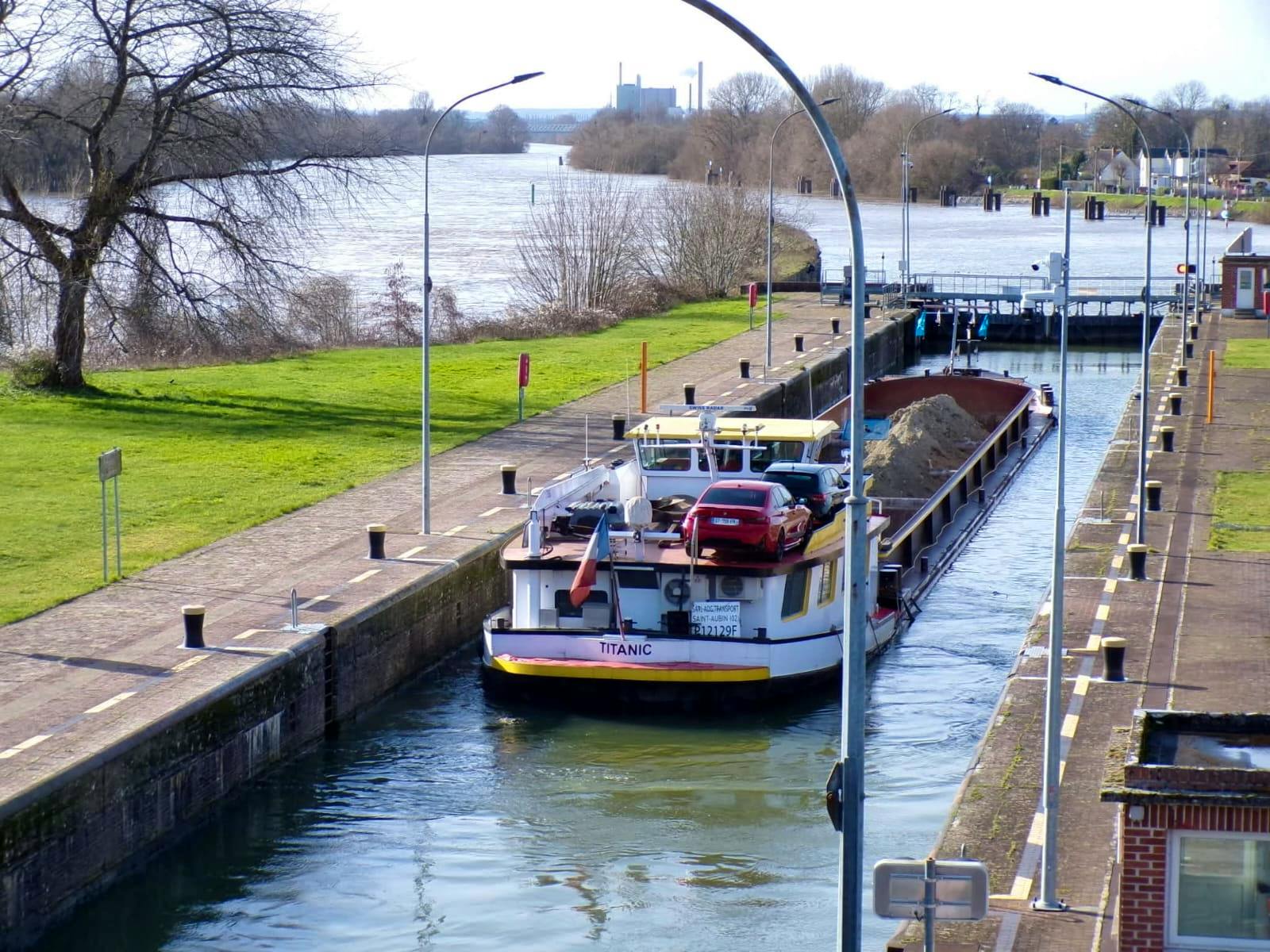 Titanic — thumbnail 2